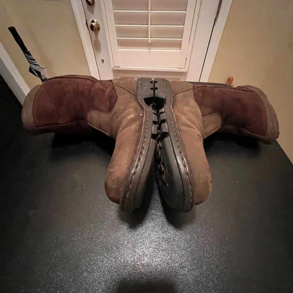 Ugg size 13 lined waterproof boots 5626